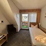 Sevda's Garni Weinforth Hotel