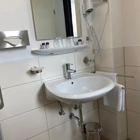 Ξενοδοχείο Sevda's Garni Weinforth 3*