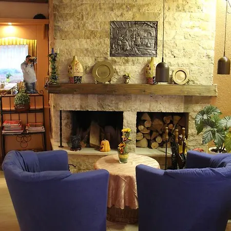 Sevda's Garni Weinforth ホテル
