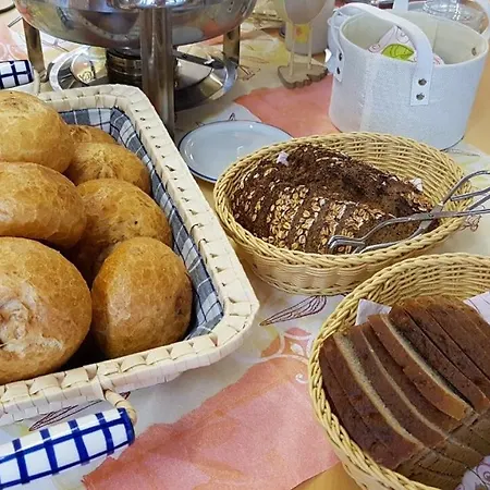 Szálloda Sevda's Garni Weinforth 3*