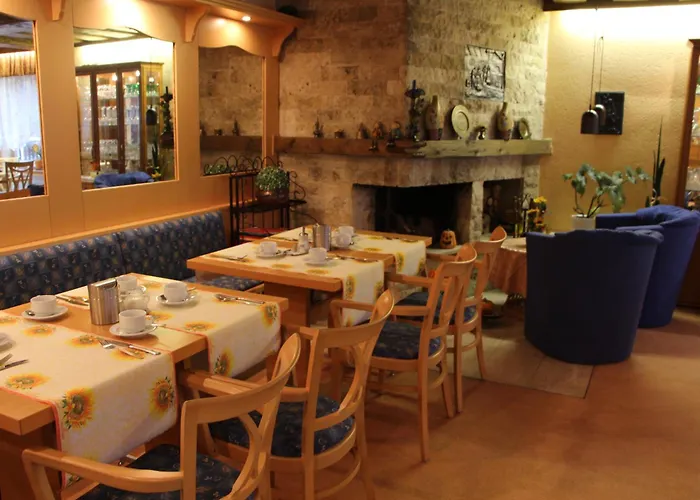 호텔 Sevda's Garni Weinforth 3*