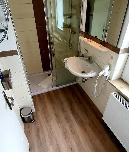 Sevda's Garni Weinforth Hotel 3*