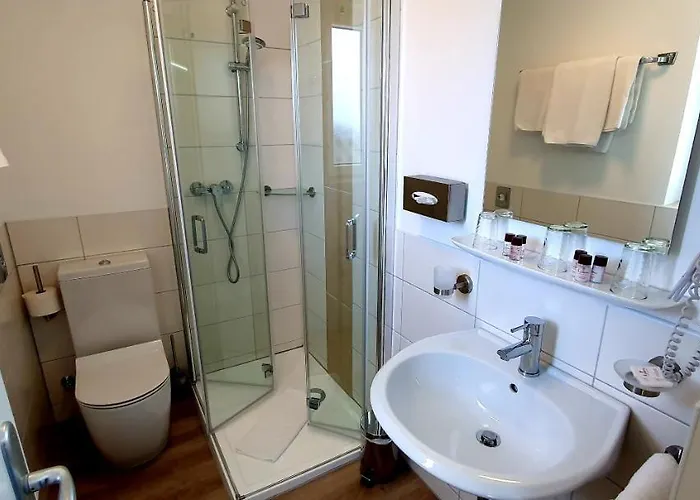 Sevda's Garni Weinforth Hotel 3*